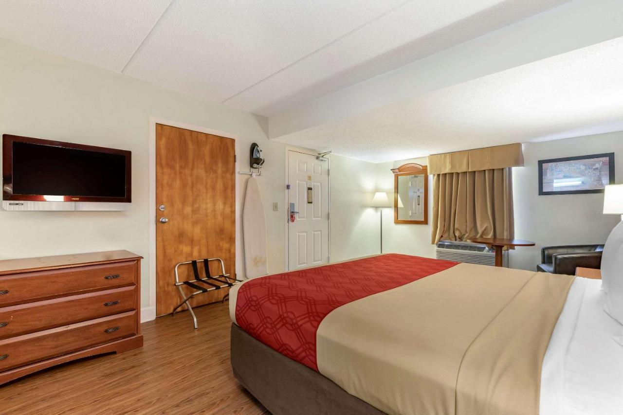 Lugoff Econo Lodge Inn & Suites מראה חיצוני תמונה