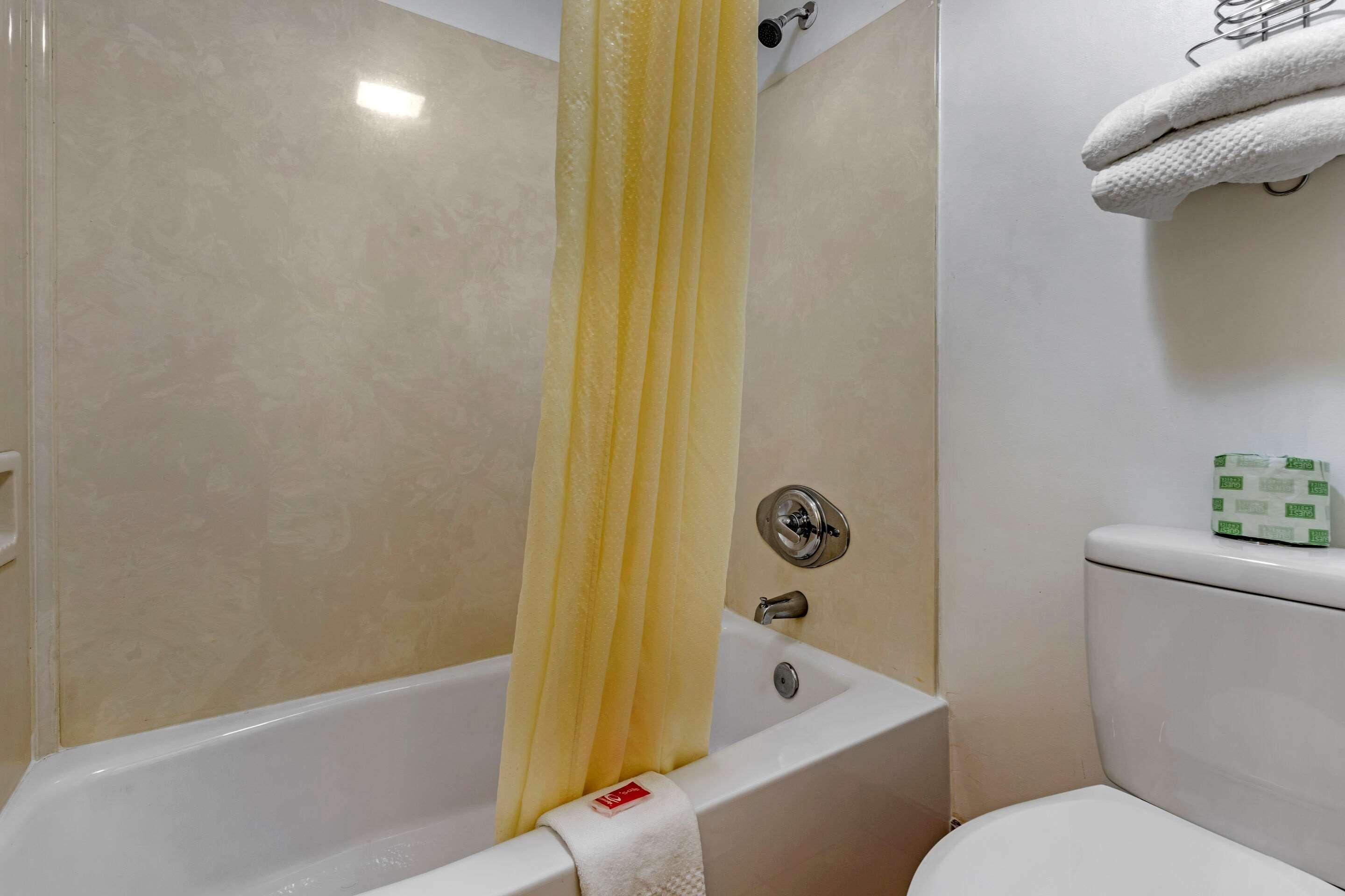 Lugoff Econo Lodge Inn & Suites מראה חיצוני תמונה