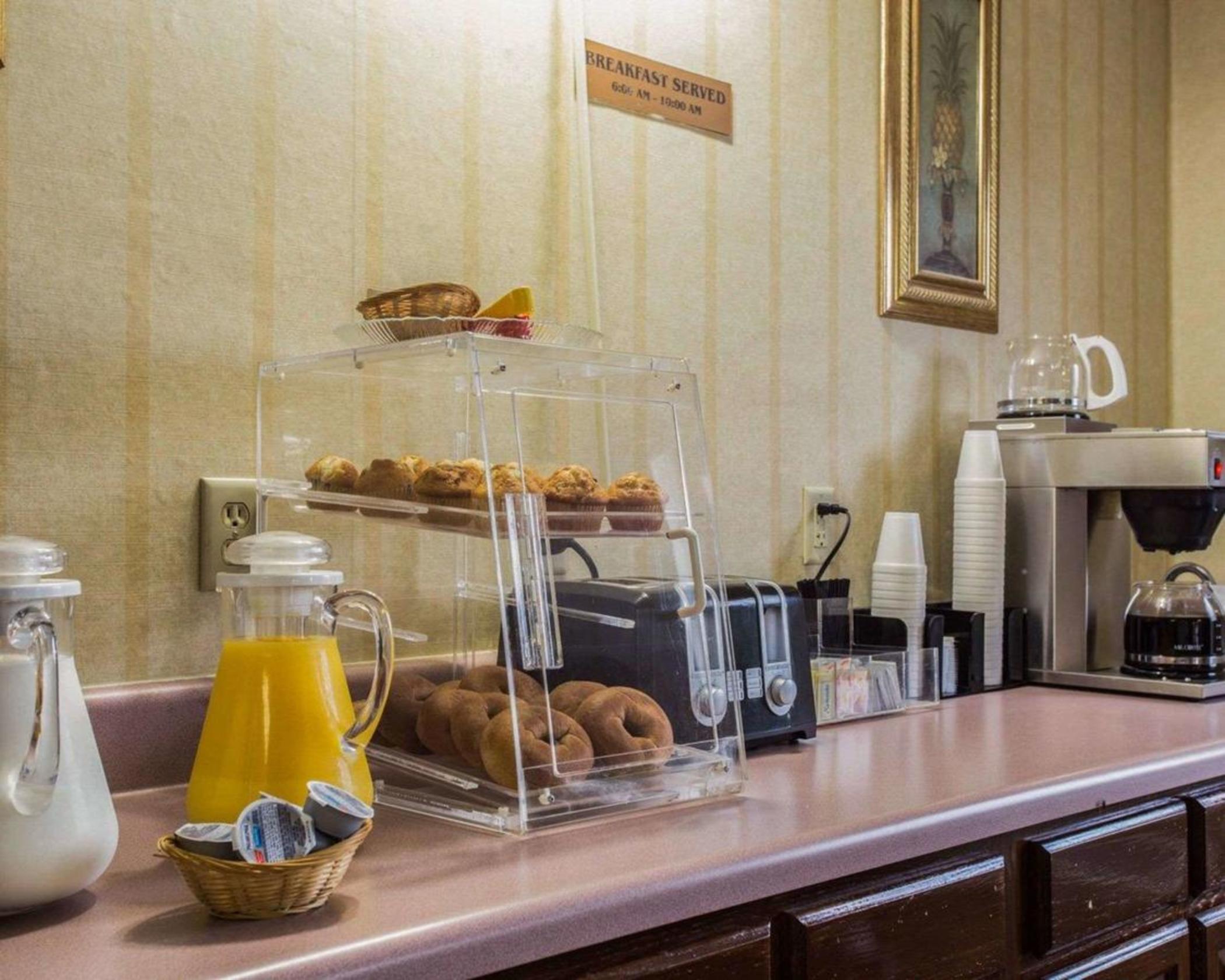 Lugoff Econo Lodge Inn & Suites מראה חיצוני תמונה